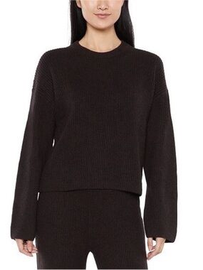 GAP Women’s Crewneck Pullover Sweater